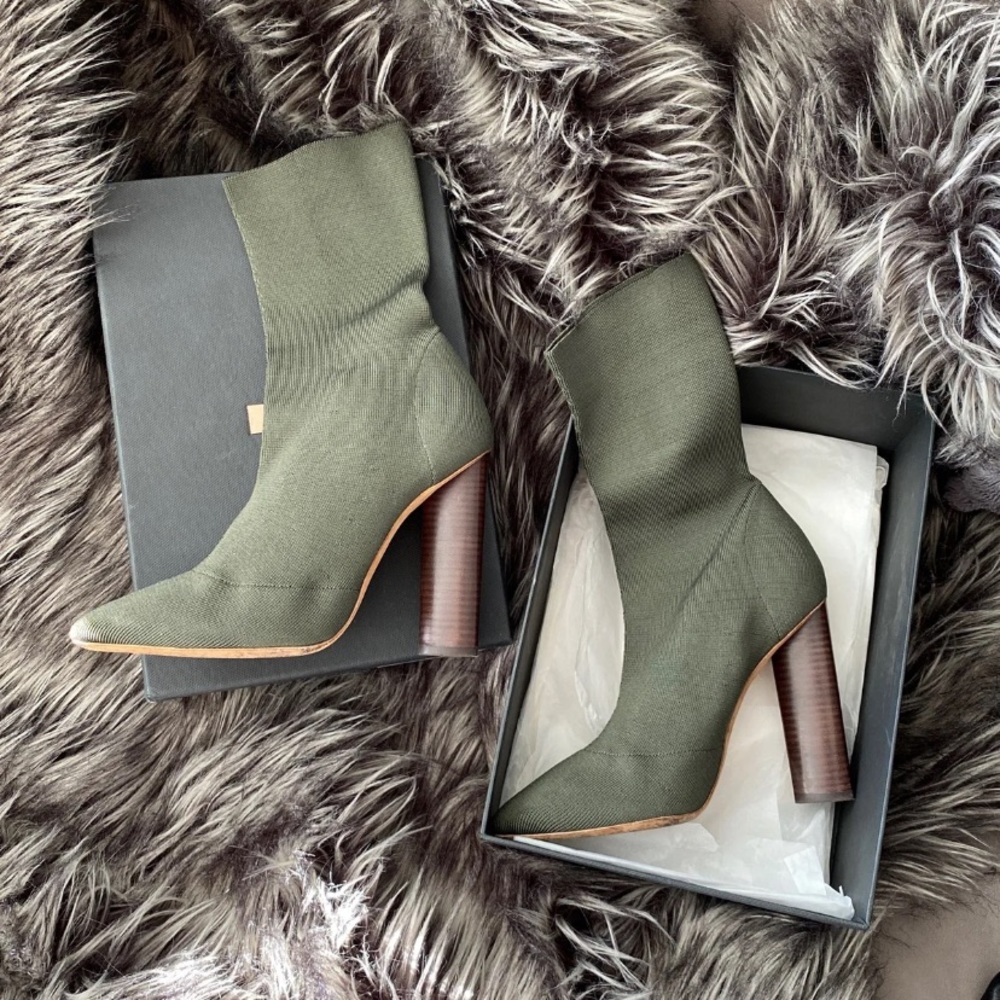 🎉HP🎉 YEEZY SEASON 2 BOOTS